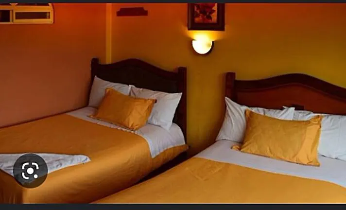 Affittacamere Hotel Hostal Miguel Angel Quito